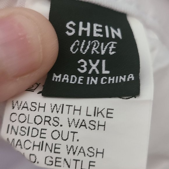 3XL Shein White Denim shorts - Picture 2 of 2